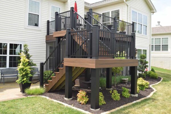 Trex Transcend Spiced Rum Signature Rail Black Rail Black Columns Ballwin