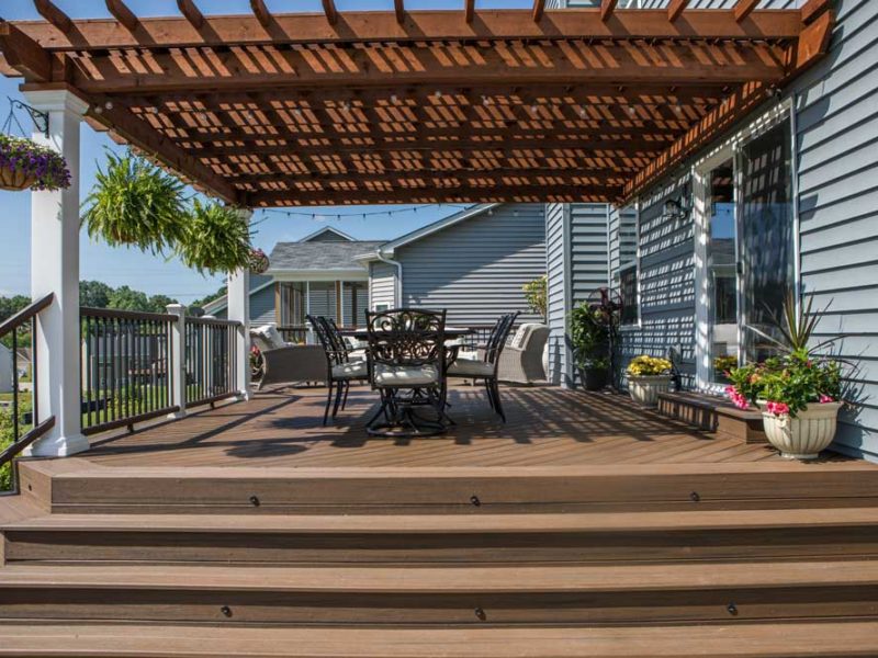 Stained Wood Pergola White Posts3