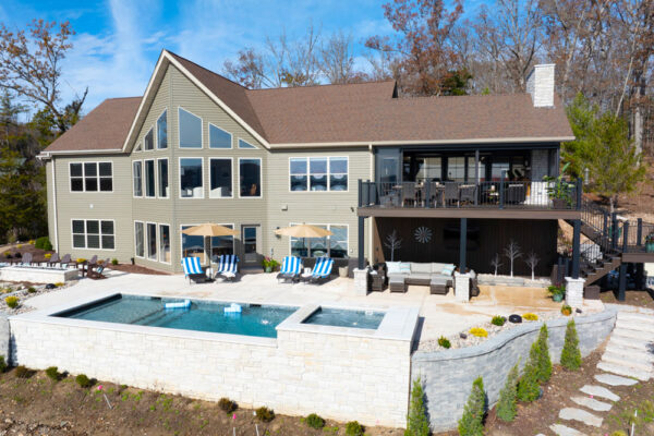Three Season Sunroom in Innsbrook, Missouri
