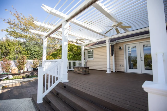 Choosing the right Trex decking color makes all the difference! Which vibe fits your outdoor space best? ⬇️ Drop your pick in the comments!